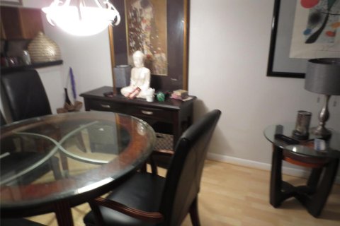 Copropriété à vendre à Tamarac, Floride: 2 chambres, 108.7 m2 № 2084587 - photo 10