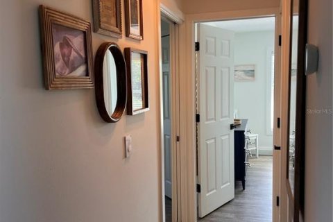 Condo in Melbourne Beach, Florida, 2 bedrooms № 2429666 - photo 14
