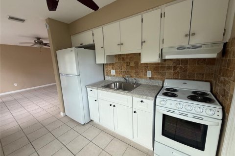 Apartment in South Pasadena, Florida 1 bedroom, 55.74 sq.m. № 1910986 - photo 6