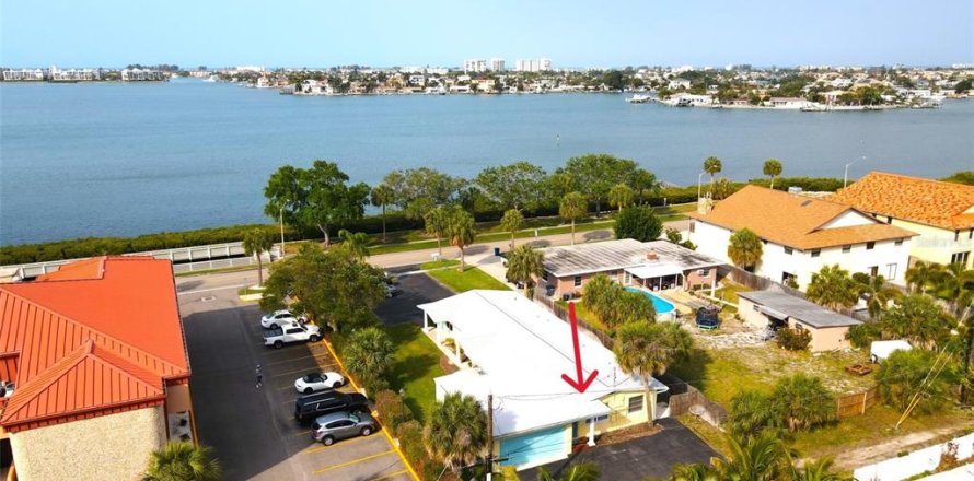 Apartamento en South Pasadena, Florida 1 dormitorio, 55.74 m2 № 1910986
