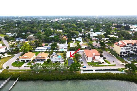 Apartment in South Pasadena, Florida 1 bedroom, 55.74 sq.m. № 1910986 - photo 13