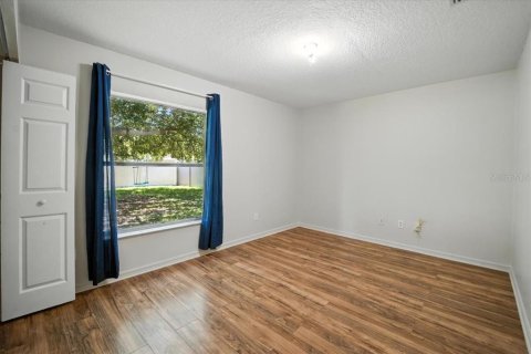 House in Palm Coast, Florida 4 bedrooms, 176.42 sq.m. № 1789933 - photo 28