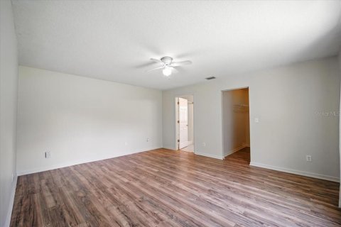 House in Palm Coast, Florida 4 bedrooms, 176.42 sq.m. № 1789933 - photo 30