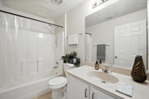 House in Palm Coast, Florida 4 bedrooms, 176.42 sq.m. № 1789933 - photo 24