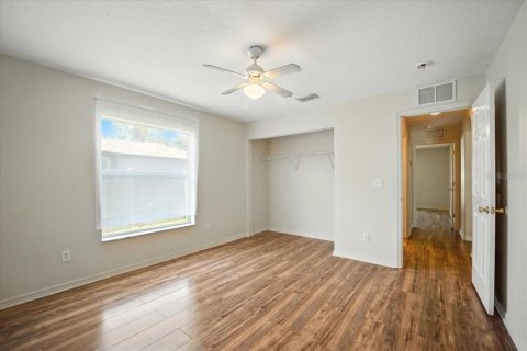 House in Palm Coast, Florida 4 bedrooms, 176.42 sq.m. № 1789933 - photo 21