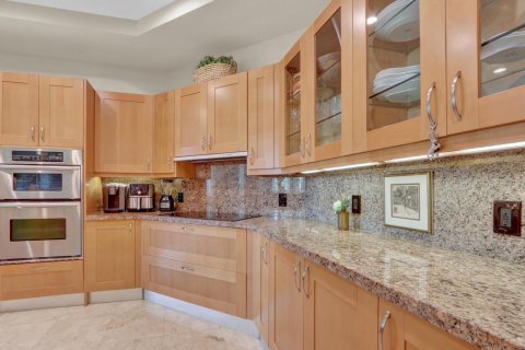 Condo in Palm Beach Gardens, Florida, 2 bedrooms  № 2086515 - photo 17
