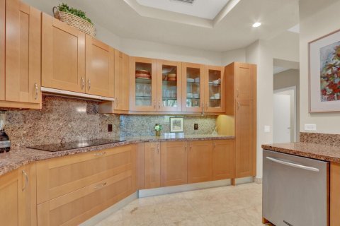 Condo in Palm Beach Gardens, Florida, 2 bedrooms  № 2086515 - photo 14