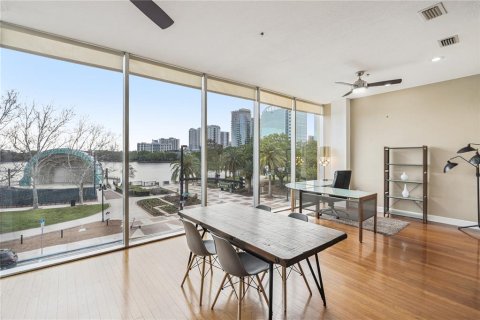 Condo in Orlando, Florida, 2 bedrooms  № 2201944 - photo 12