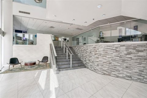 Condo in Orlando, Florida, 2 bedrooms  № 2201944 - photo 2