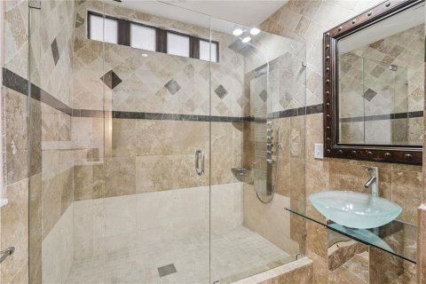 Condo in Orlando, Florida, 2 bedrooms  № 2201944 - photo 21