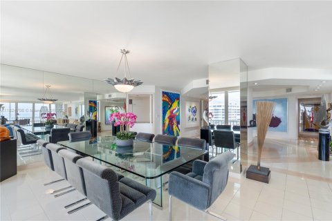 Copropriété à vendre à Fort Lauderdale, Floride: 6 chambres, 455.41 m2 № 2012159 - photo 15