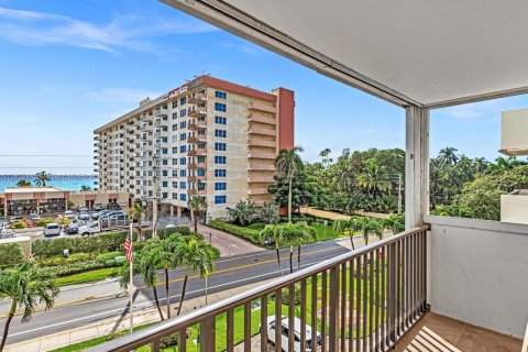 Condo in Hillsboro Beach, Florida, 2 bedrooms  № 1968325 - photo 8