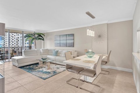 Condo in Hillsboro Beach, Florida, 2 bedrooms  № 1968325 - photo 3