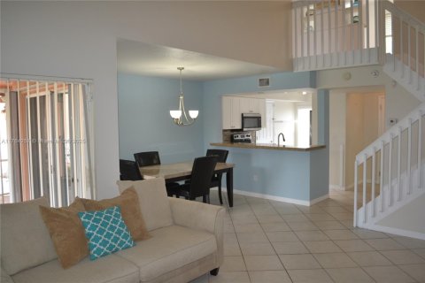 Villa ou maison à vendre à Hollywood, Floride: 3 chambres, 129.97 m2 № 1705873 - photo 8
