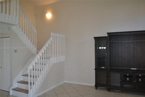 Villa ou maison à vendre à Hollywood, Floride: 3 chambres, 129.97 m2 № 1705873 - photo 4