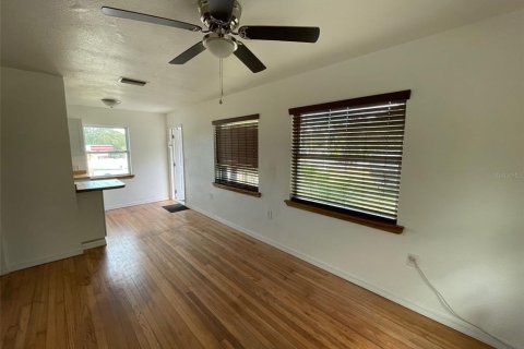 Villa ou maison à vendre à Saint Petersburg, Floride: 3 chambres, 92.9 m2 № 758586 - photo 11