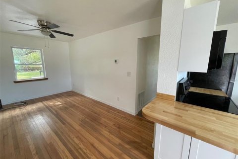 Villa ou maison à vendre à Saint Petersburg, Floride: 3 chambres, 92.9 m2 № 758586 - photo 10