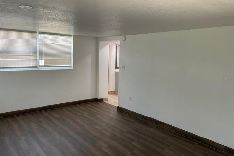 Villa ou maison à vendre à Saint Petersburg, Floride: 3 chambres, 92.9 m2 № 758586 - photo 19