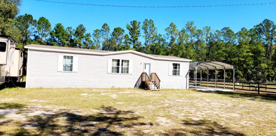 House in Callahan, Florida 3 bedrooms, 140.47 sq.m. № 801380