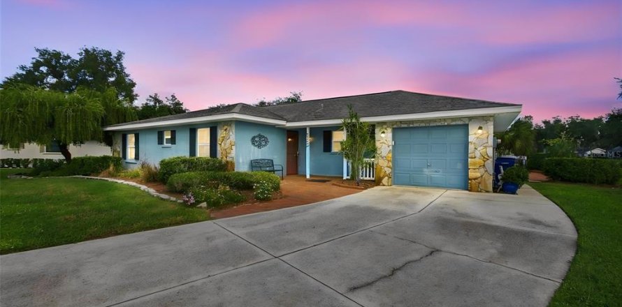 Villa ou maison à Palmetto, Floride 3 chambres, 136.75 m2 № 2431108