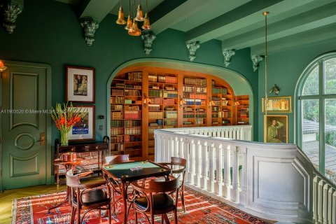 House in Pinecrest, Florida 8 bedrooms, 1116.96 sq.m. № 1967940 - photo 30