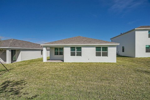 House in Jensen Beach, Florida 3 bedrooms, 155.33 sq.m. № 1178344 - photo 1