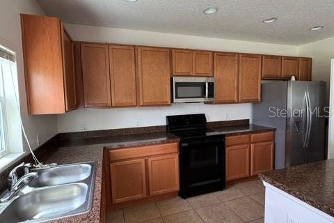 Villa ou maison à louer à Kissimmee, Floride: 5 chambres, 261.43 m2 № 1821446 - photo 17