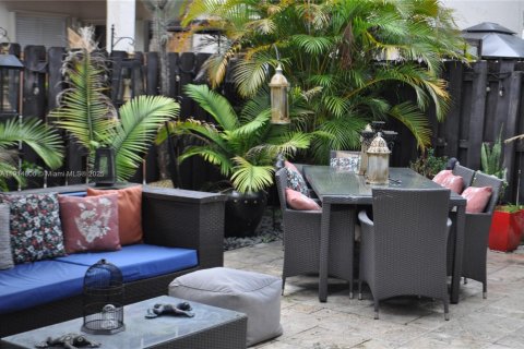 Купить таунхаус в Дорал, Флорида 3 спальни, 150.32м2, № 1971310 - фото 24