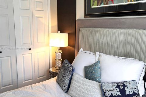 Купить таунхаус в Дорал, Флорида 3 спальни, 150.32м2, № 1971310 - фото 18