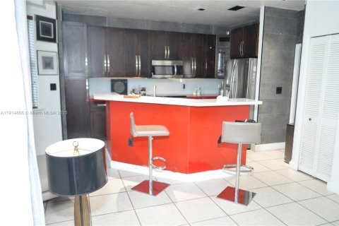 Купить таунхаус в Дорал, Флорида 3 спальни, 150.32м2, № 1971310 - фото 7
