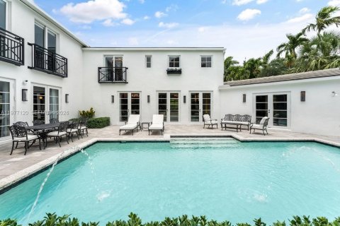 Купить виллу или дом в Майами-Бич, Флорида 6 спален, 481.33м2, № 2041094 - фото 2