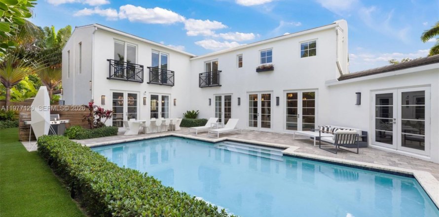 Дом в Майами-Бич, Флорида 6 спален, 481.33м2 № 2041094