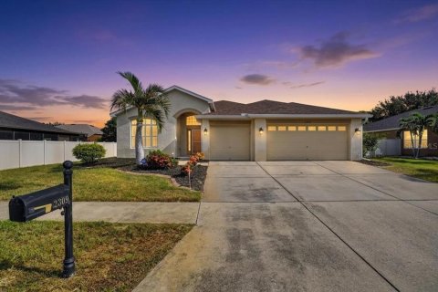 House in Holiday, Florida 4 bedrooms, 228.73 sq.m. № 2314154 - photo 2