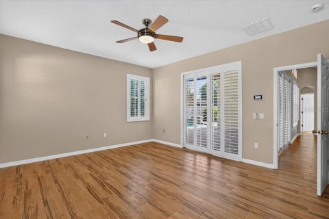 House in Holiday, Florida 4 bedrooms, 228.73 sq.m. № 2314154 - photo 24
