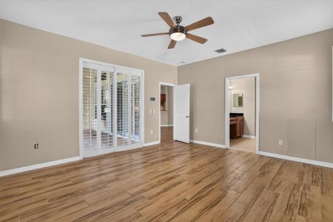 House in Holiday, Florida 4 bedrooms, 228.73 sq.m. № 2314154 - photo 25