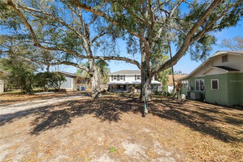 House in Winter Haven, Florida 3 bedrooms, 172.43 sq.m. № 2216766 - photo 6
