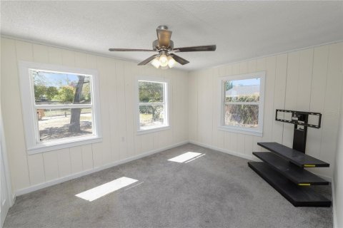House in Winter Haven, Florida 3 bedrooms, 172.43 sq.m. № 2216766 - photo 29