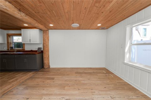 House in Winter Haven, Florida 3 bedrooms, 172.43 sq.m. № 2216766 - photo 20