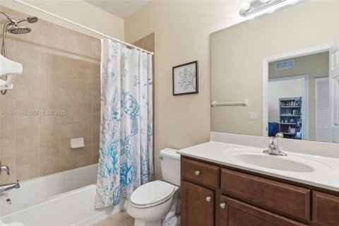 Adosado en alquiler en Plantation, Florida, 3 dormitorios, 161.84 m2 № 1993770 - foto 17