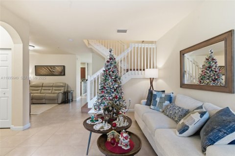 Adosado en alquiler en Plantation, Florida, 3 dormitorios, 161.84 m2 № 1993770 - foto 4