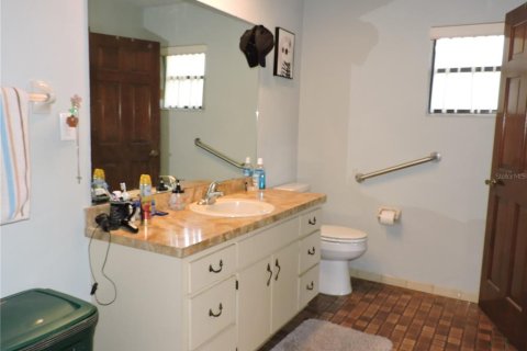 House in Indian lake estates, Florida 3 bedrooms, 189.06 sq.m. № 1670879 - photo 26