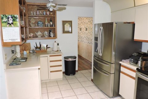 House in Indian lake estates, Florida 3 bedrooms, 189.06 sq.m. № 1670879 - photo 17