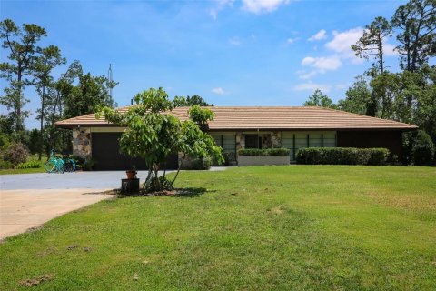 House in Indian lake estates, Florida 3 bedrooms, 189.06 sq.m. № 1670879 - photo 2