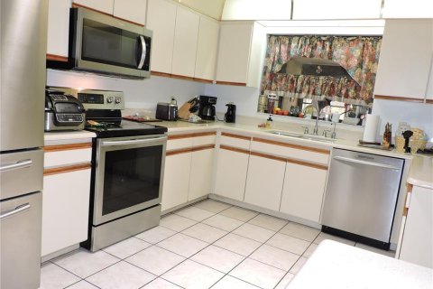 House in Indian lake estates, Florida 3 bedrooms, 189.06 sq.m. № 1670879 - photo 14