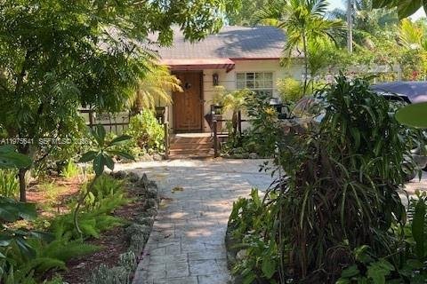 Купить земельный участок в Майами, Флорида № 2041860 - фото 4