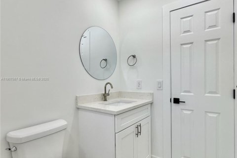 Casa en venta en Lauderhill, Florida, 3 dormitorios, 115.57 m2 № 1964549 - foto 9