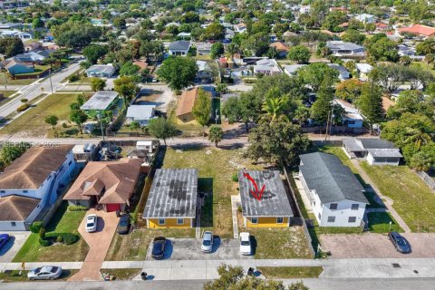 Immobilier commercial à vendre à Delray Beach, Floride: 246.38 m2 № 1999107 - photo 10