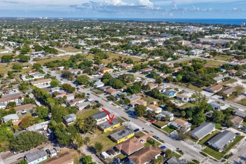 Immobilier commercial à vendre à Delray Beach, Floride: 246.38 m2 № 1999107 - photo 17