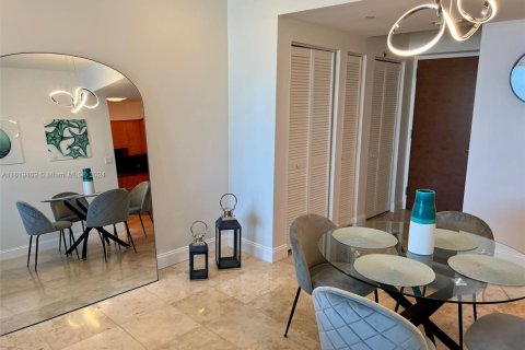 Copropriété à louer à Miami Beach, Floride: 1 chambre, 63.45 m2 № 1959854 - photo 4