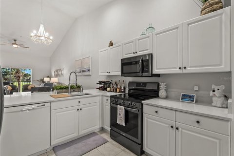 Copropriété à vendre à Sarasota, Floride: 2 chambres, 133.13 m2 № 2434508 - photo 12